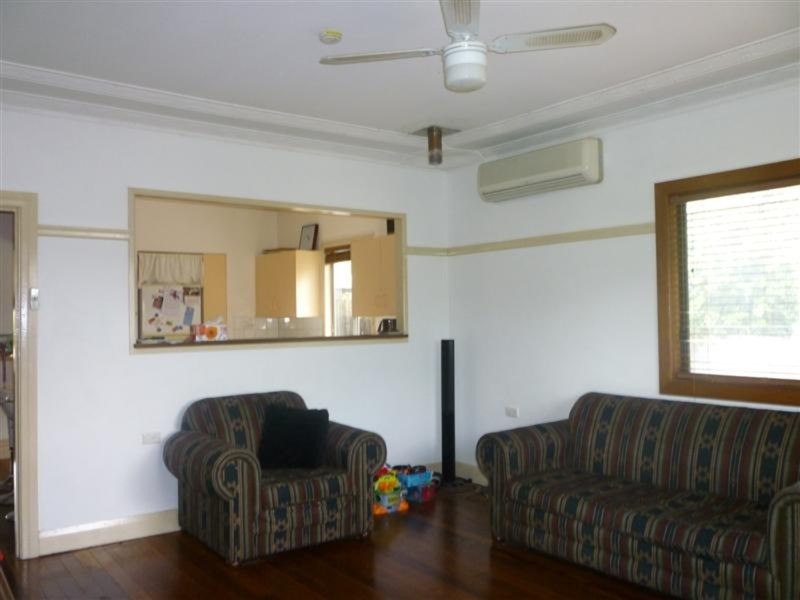 64 Oakley Avenue, East Lismore NSW 2480