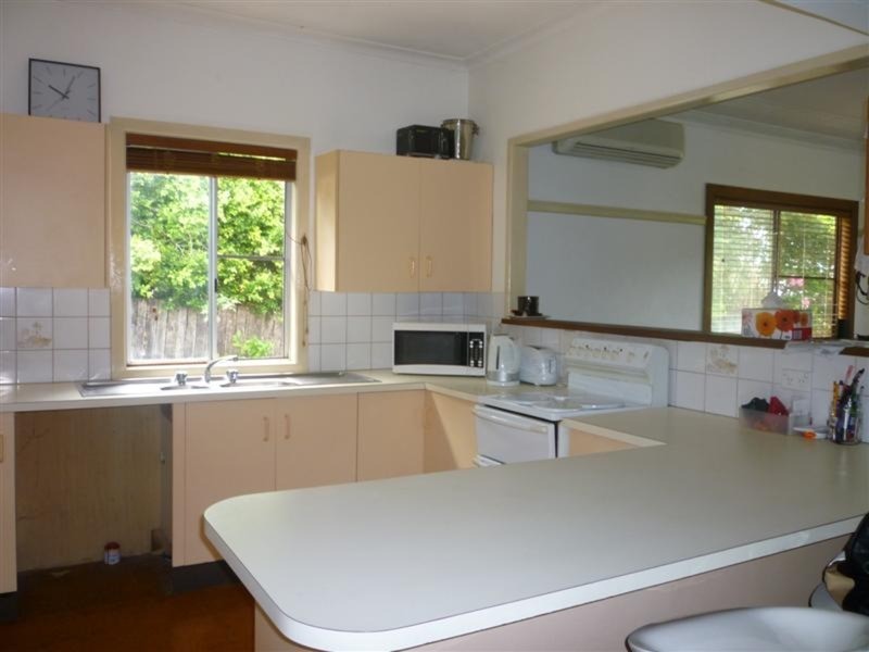 64 Oakley Avenue, East Lismore NSW 2480