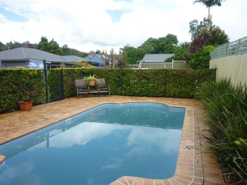 64 Oakley Avenue, East Lismore NSW 2480