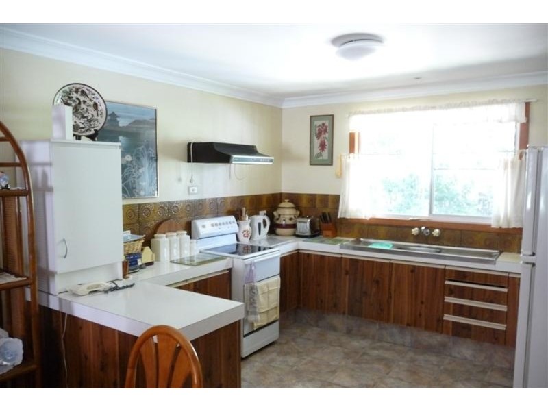6 Beaumont Drive, East Lismore NSW 2480