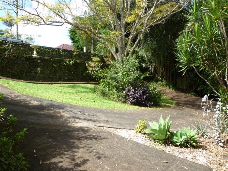 6 Beaumont Drive, East Lismore NSW 2480