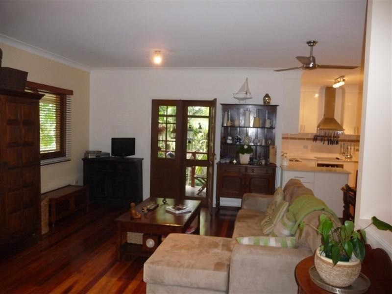 1A Whispering Valley Drive, Richmond Hill NSW 2480