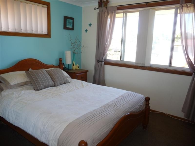 11 Maloney Avenue, South Lismore NSW 2480