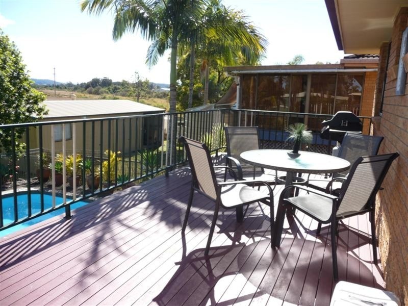 11 Maloney Avenue, South Lismore NSW 2480