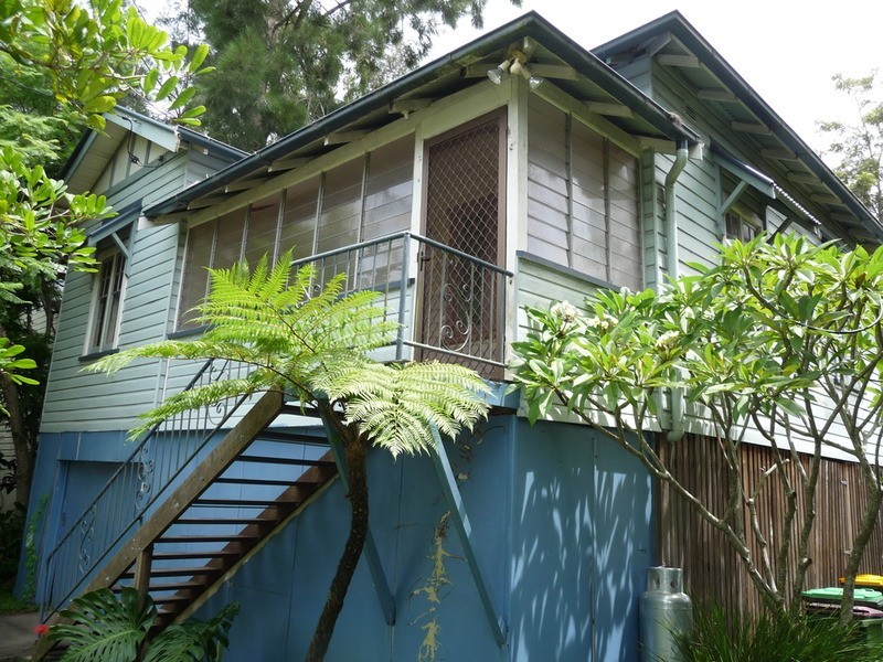 27 Cathcart Street, Girards Hill NSW 2480