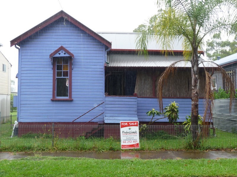 16 Engine  Street, Lismore NSW 2480