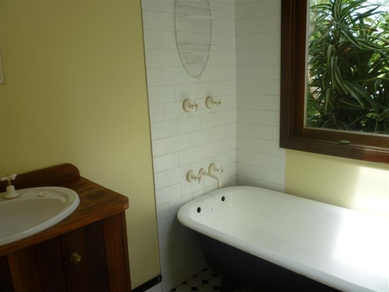 12 Eric Place, Lismore Heights NSW 2480