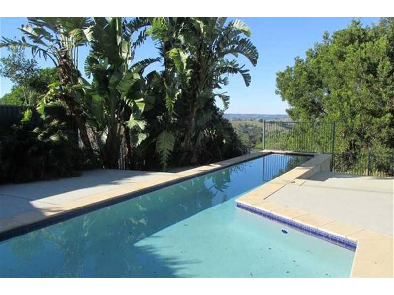 1 Henderson Place, Modanville NSW 2480