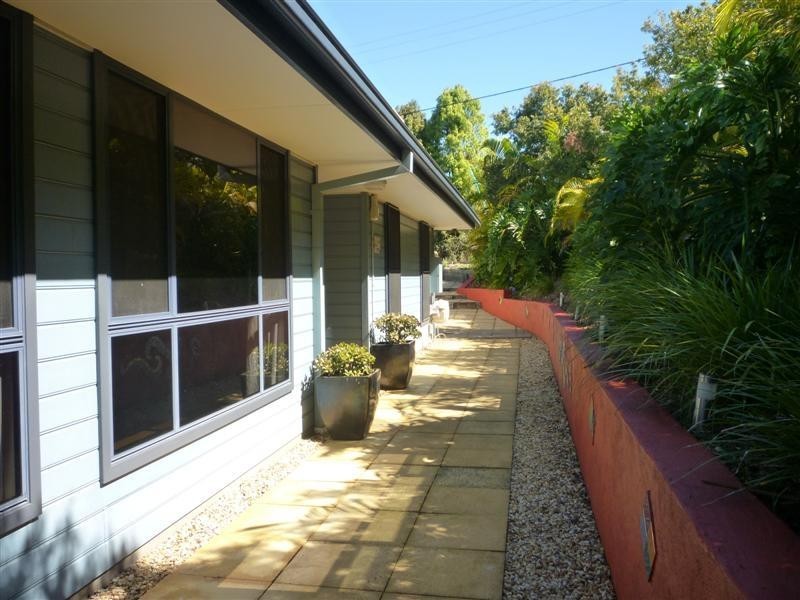 1 Henderson Place, Modanville NSW 2480