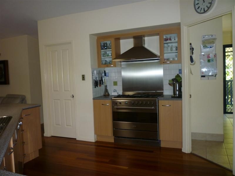 1 Henderson Place, Modanville NSW 2480
