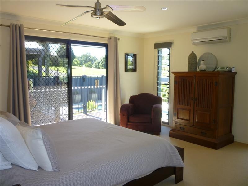 1 Henderson Place, Modanville NSW 2480