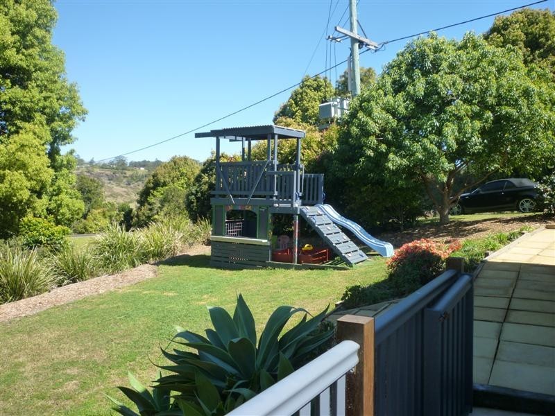 1 Henderson Place, Modanville NSW 2480