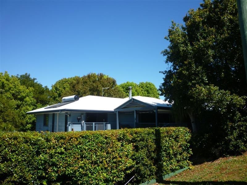 1 Henderson Place, Modanville NSW 2480