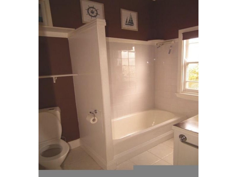 11 Centre Street, South Lismore NSW 2480