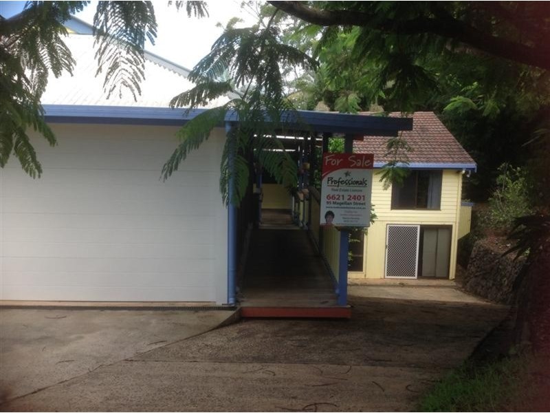 18 Beaumont Drive, East Lismore NSW 2480