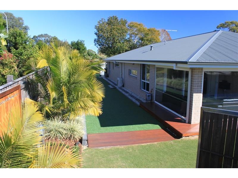 18 Clovelly  Place, Wollongbar NSW 2477