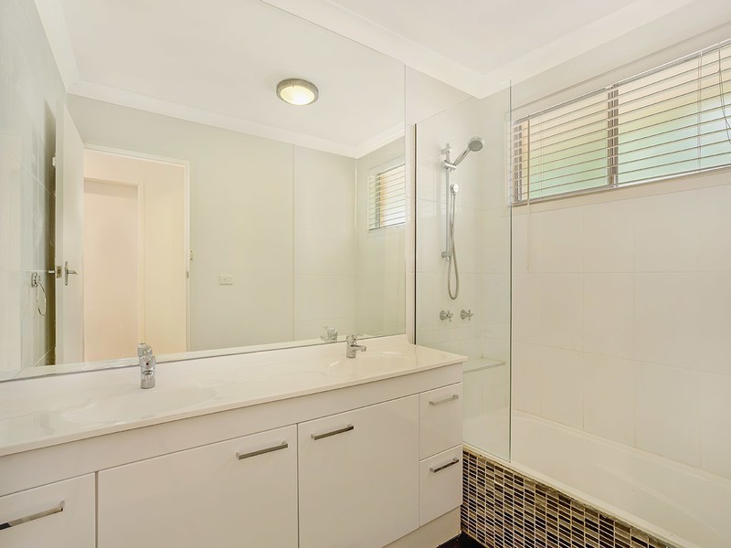 11 Garland Crescent, Lismore Heights NSW 2480