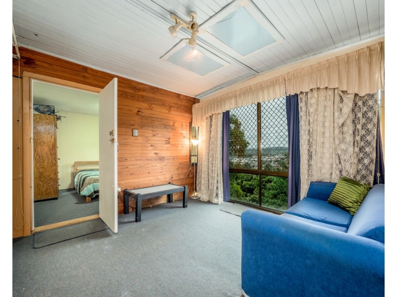 18 Esmonde Street, Girards Hill NSW 2480