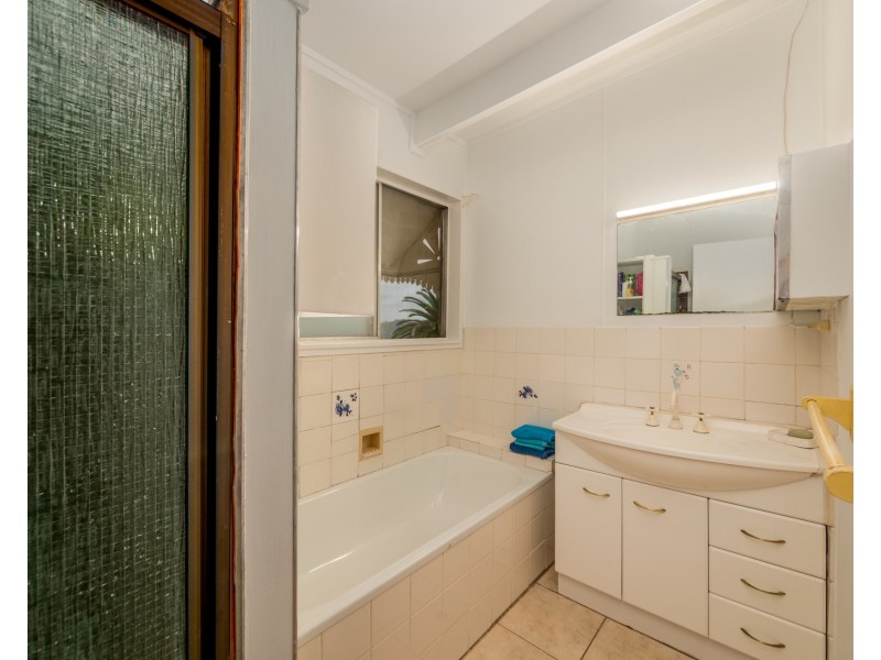 18 Esmonde Street, Girards Hill NSW 2480