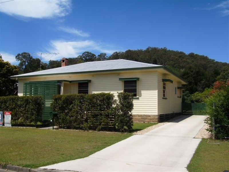 11 Roderick Street, Maclean NSW 2463