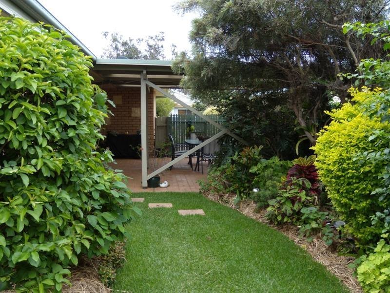 6 Blue Water Court, Yamba NSW 2464