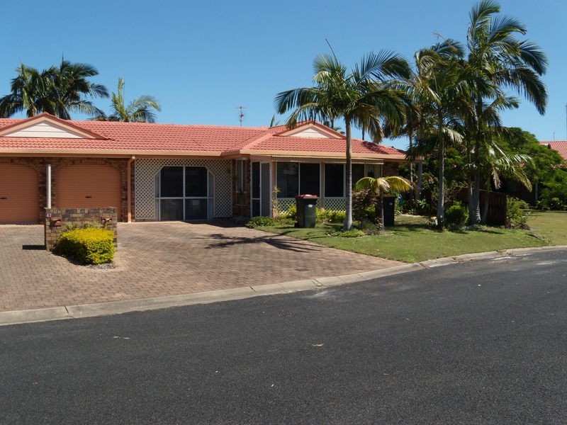 2/47 Melaleuca Drive, Yamba NSW 2464