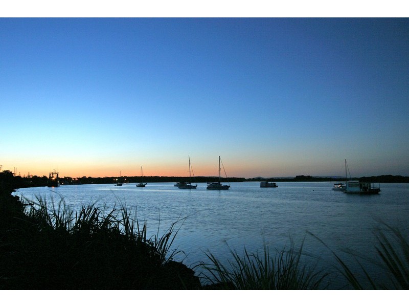 8 Bent Street, Yamba NSW 2464