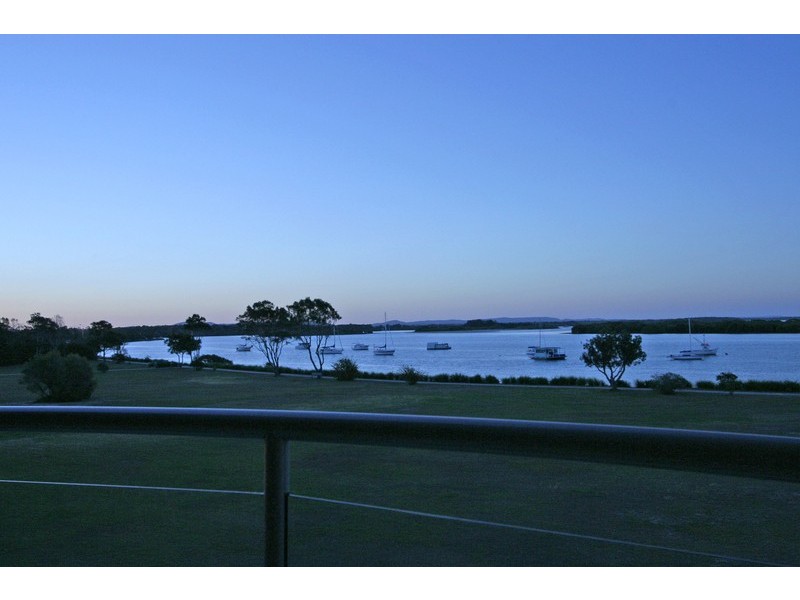 4/8 Bent Street, Yamba NSW 2464
