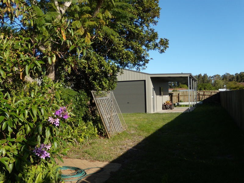 2 Roseland Avenue, Yamba NSW 2464
