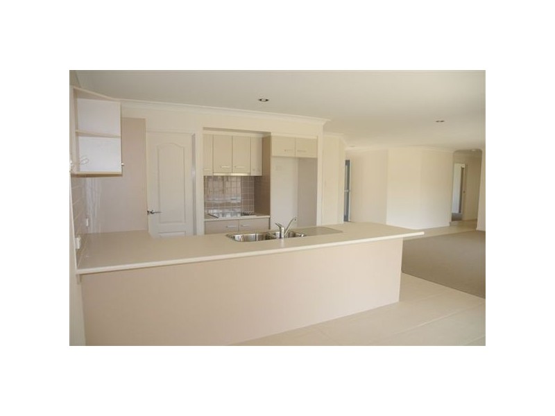 15 Edinburgh Drive, Townsend NSW 2463
