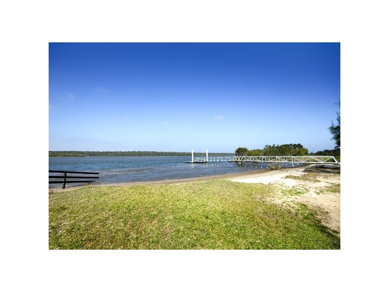 251 Micalo Road, Micalo Island NSW 2464