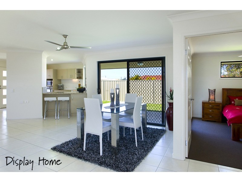 8/4 Somerset Place, Yamba NSW 2464