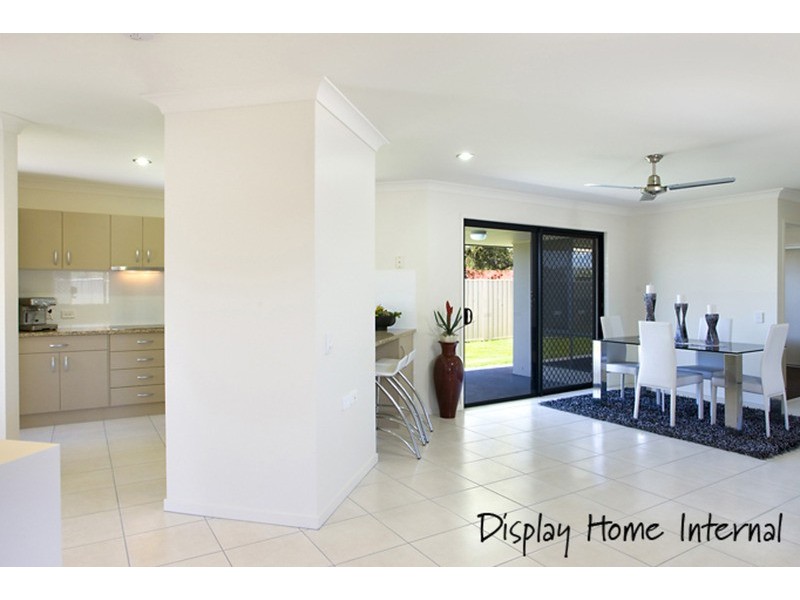 8/4 Somerset Place, Yamba NSW 2464