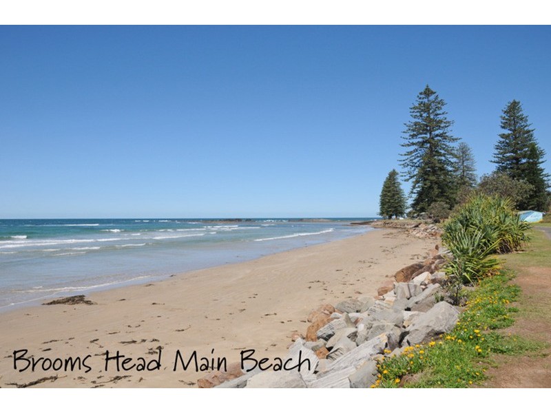 Brooms Head NSW 2463