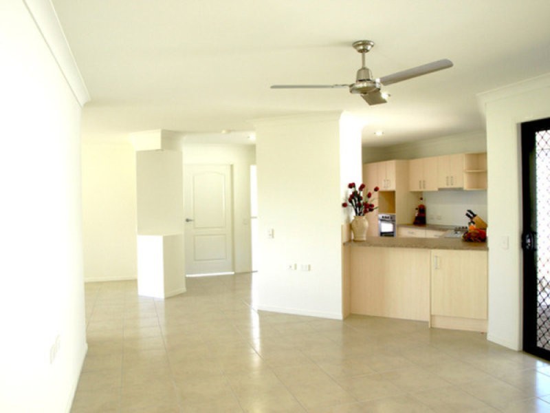 12/4 Somerset Place, Yamba NSW 2464
