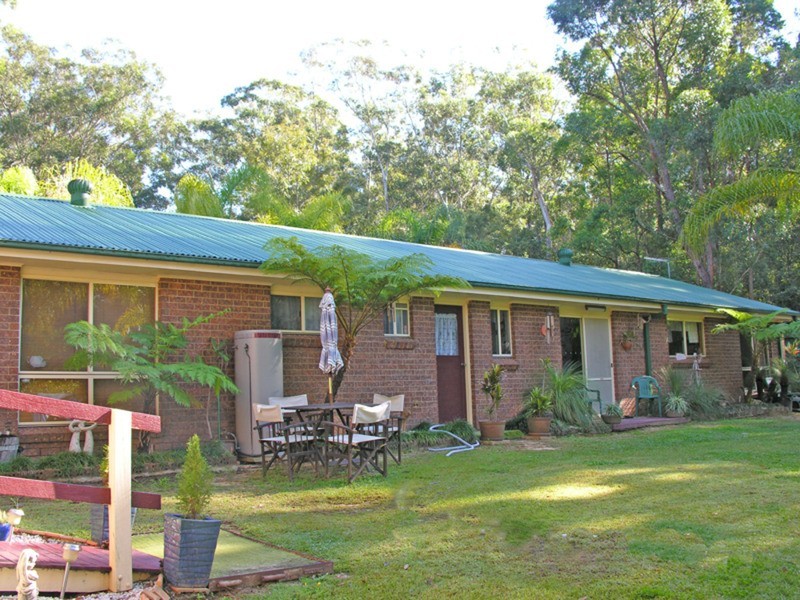 15 Emu Drive, Woombah NSW 2469