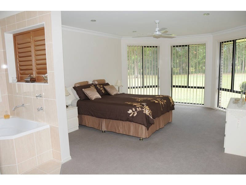 10 Federation Place, Gulmarrad NSW 2463