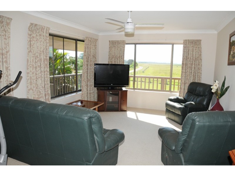699 Northbank Road, Palmers Island NSW 2463