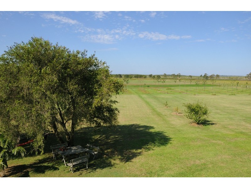 699 Northbank Road, Palmers Island NSW 2463