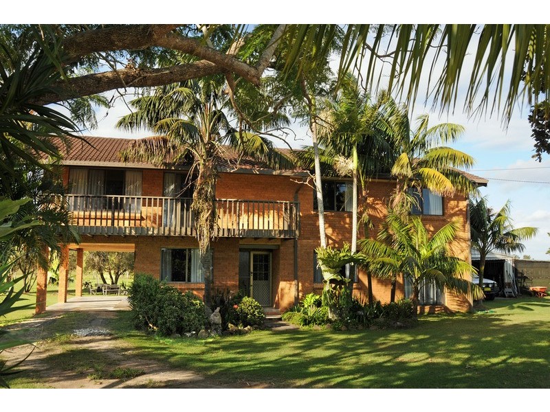 699 Northbank Road, Palmers Island NSW 2463