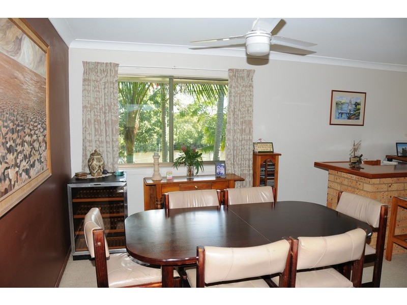 699 Northbank Road, Palmers Island NSW 2463