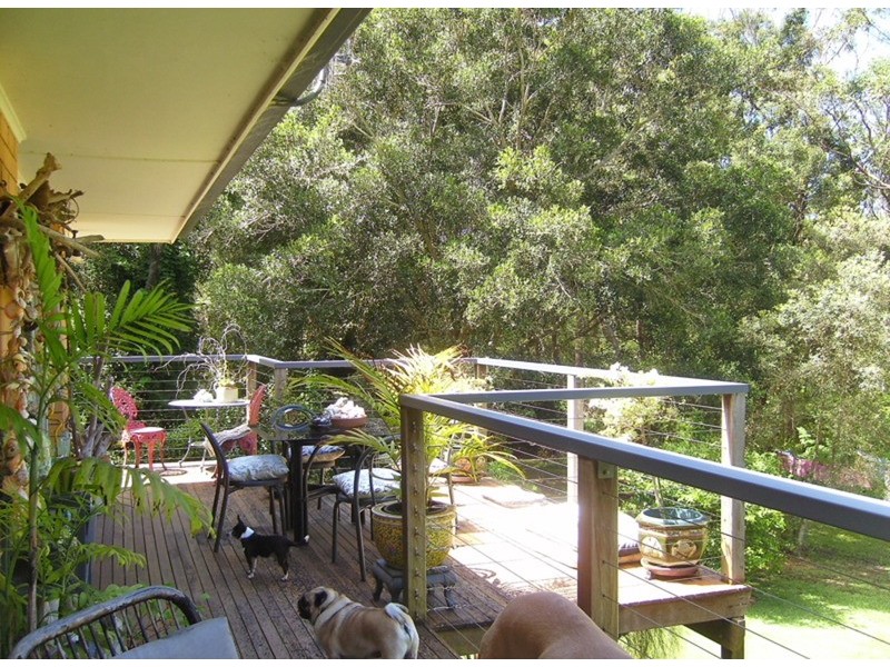 1 Middle Road, Woombah NSW 2469