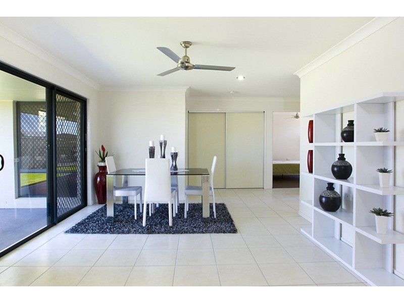 23/4 Somerset Place, Yamba NSW 2464