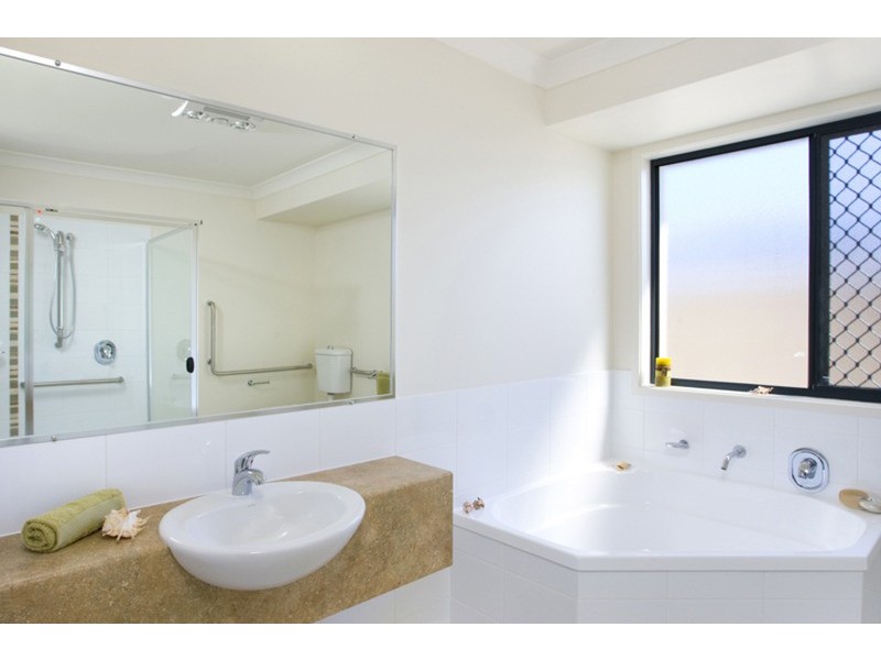 23/4 Somerset Place, Yamba NSW 2464