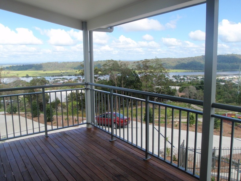 2/11 Riverwood Terrace, Maclean NSW 2463