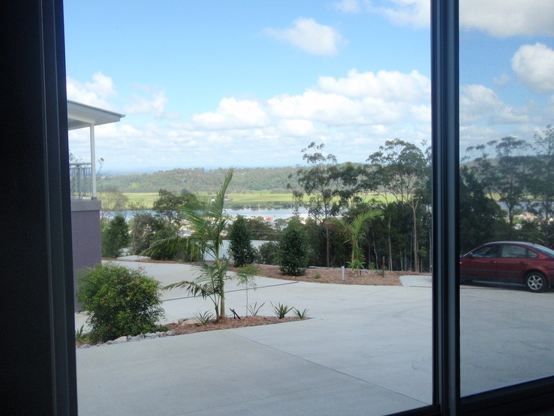 2/11 Riverwood Terrace, Maclean NSW 2463