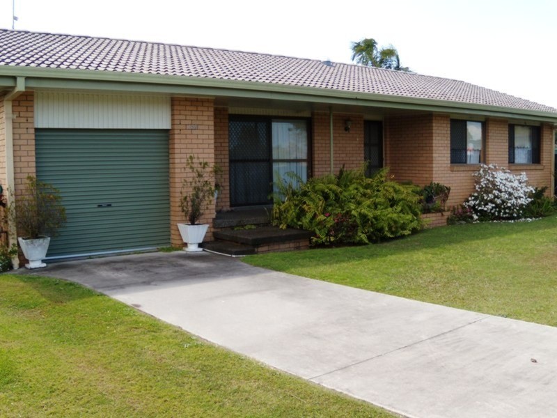 169 Yamba Road, Yamba NSW 2464