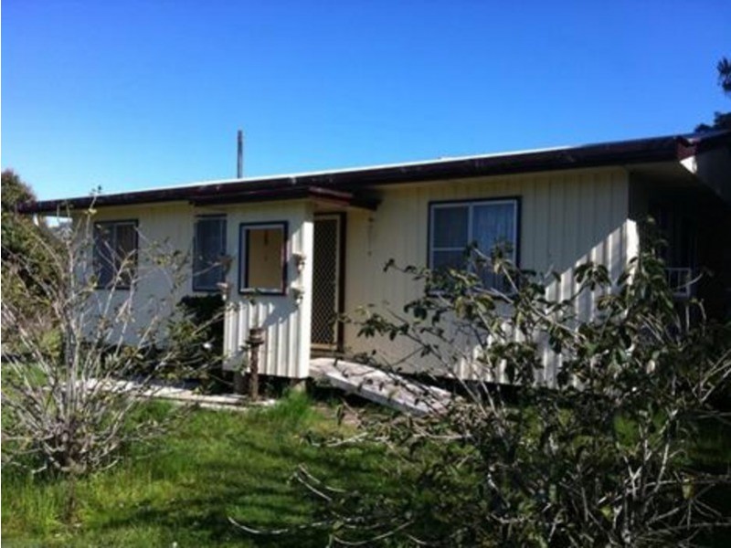 6 Wharf  Street, Woombah NSW 2469