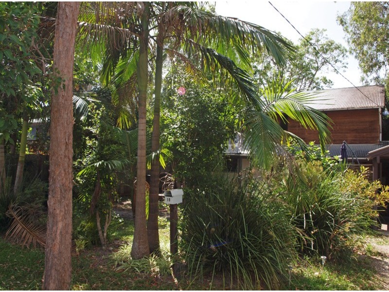 18 Young Street, Wooloweyah NSW 2464