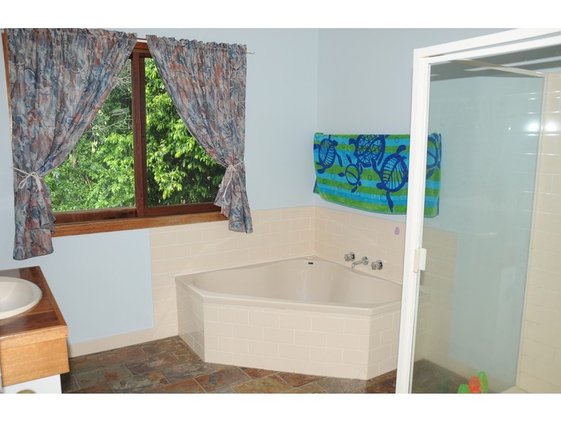 8-10 Mantons Lane, Lawrence NSW 2460